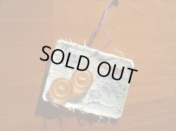 画像1: vintage黄色ボタンカード