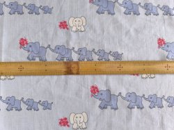 画像2: つながるゾウのファブリック（水色系）はぎれ