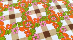 画像1: 花とチェック（暖色系）はぎれ