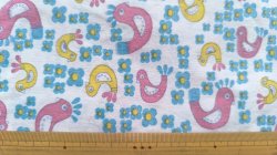 画像2: DDR◆鳥と花の生地（ブルー系）はぎれ