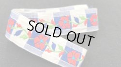 画像3: 【84cm】青×白の背景に、赤い花のチロル