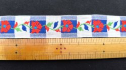 画像2: 【84cm】青×白の背景に、赤い花のチロル