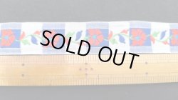 画像2: 【84cm】青×白の背景に、赤い花のチロル