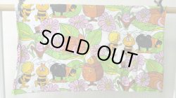 画像4: ドイツビンテージ◆みつばちマーヤ（白地はぎれ）