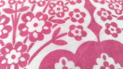 画像2: 【特価】ピンク×白の、切り絵風お花柄ハギレ