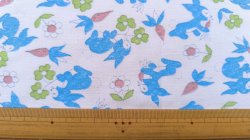 画像2: DDR★ウサギと花とニンジン（ブルー系）はぎれ