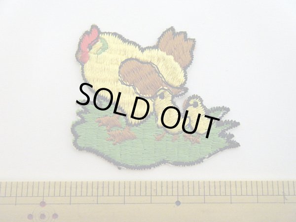 画像2: ヴィンテージ◆ニワトリ母さんとヒヨコベビーのアップリケ