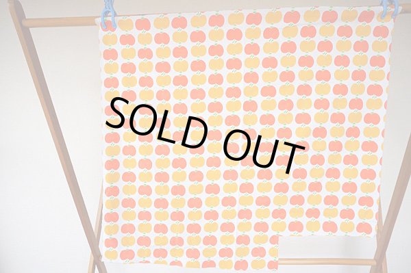 画像4: 70's★オレンジと黄色の縦列リンゴ（はぎれ）