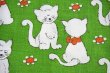 画像1: 70's◆意地悪っぽい猫と花のピローケース（緑）