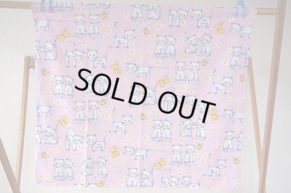 画像4: 旧東ドイツ時代【レトロ猫と蝶々】ピローケース