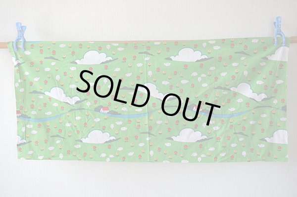 画像5: ドイツ70's★鮮やかな緑に、羊と花がいっぱい！（はぎれ）