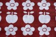 画像1: 【未使用品】ドイツ70's★並んだリンゴとお花（赤茶系）はぎれ