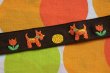 画像1: 【105ｃｍ】向かい合うテリア犬とボールとチューリップ
