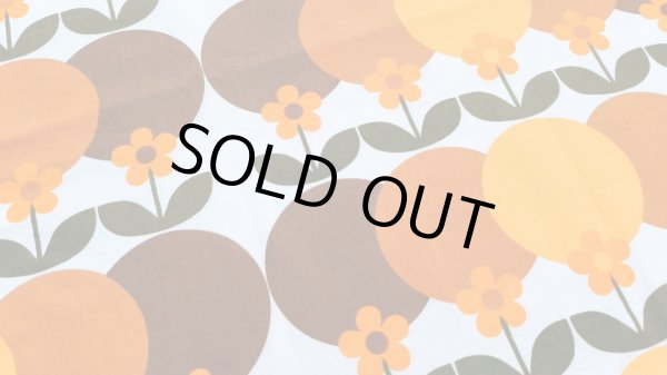 画像1: 北欧ビンテージ★大きな暖色系サークル＆花のファブリック