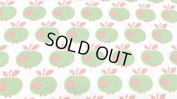 画像1: 70's★赤いほっぺの緑りんご（はぎれ）