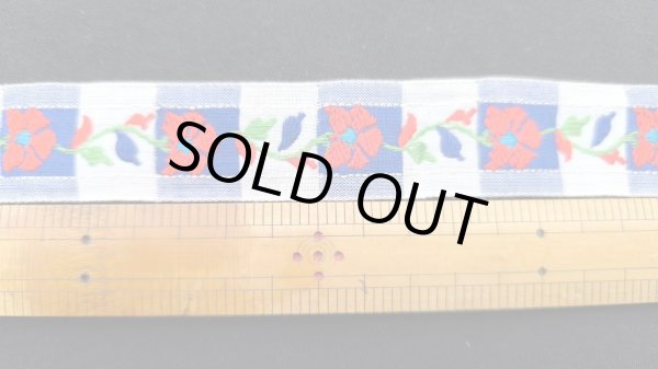 画像2: 【84cm】青×白の背景に、赤い花のチロル