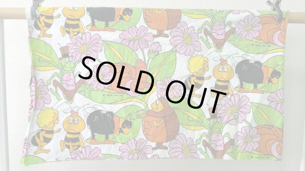 画像4: ドイツビンテージ◆みつばちマーヤ（白地はぎれ）