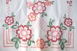 画像1: 花の手刺繍クロス