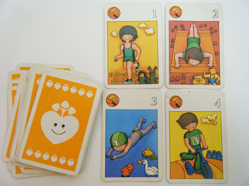 画像1: 【４枚組】旧東ドイツ時代のカード（ボール＆黒髪の男の子）