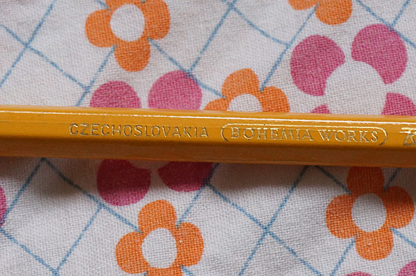 画像1: 今は亡きチェコスロバキアの鉛筆。