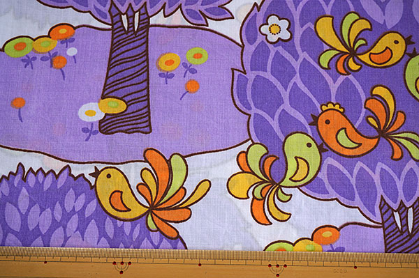画像2: 70's★カラフルな鳥と紫色の木（ファブリック）