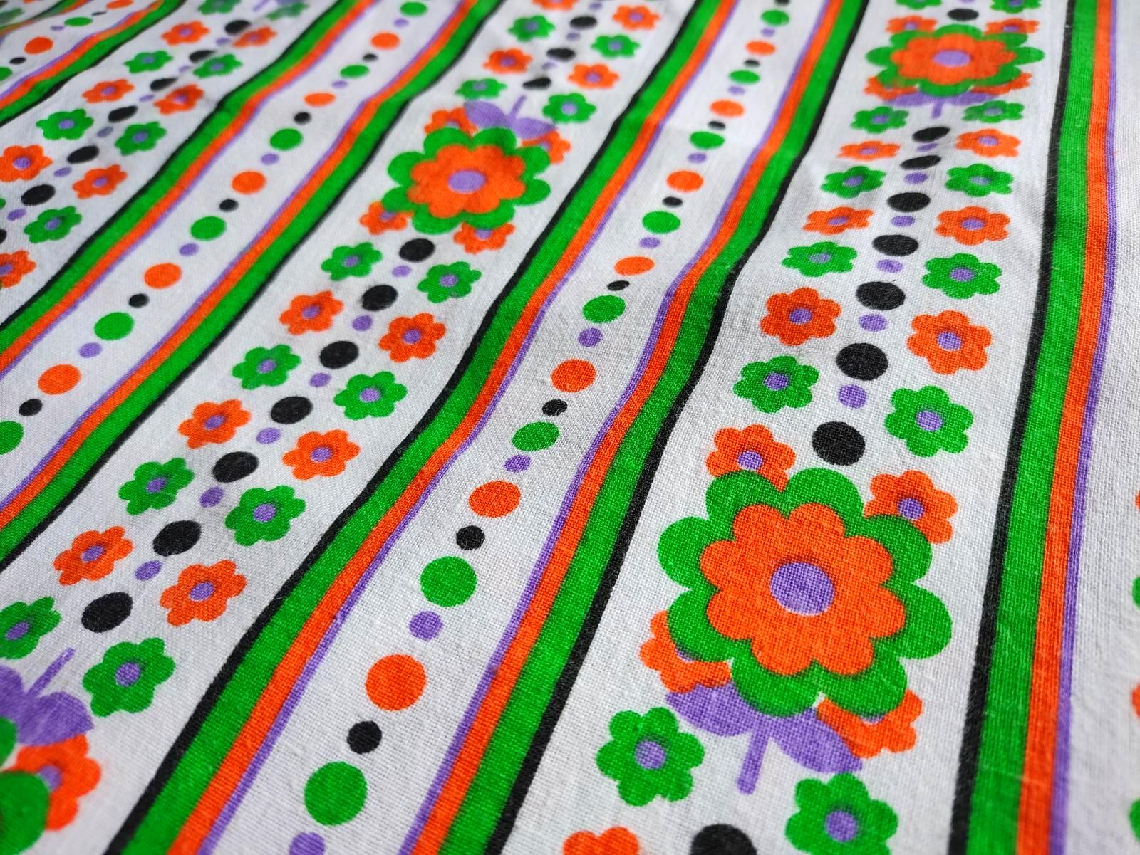 画像3: 70's★大小カラフルなお花とドットのファブリック