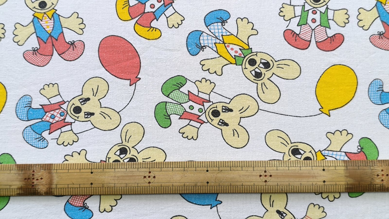 画像2: DDR★お目目パッチリ★ネズミと風船（黄色系）はぎれ