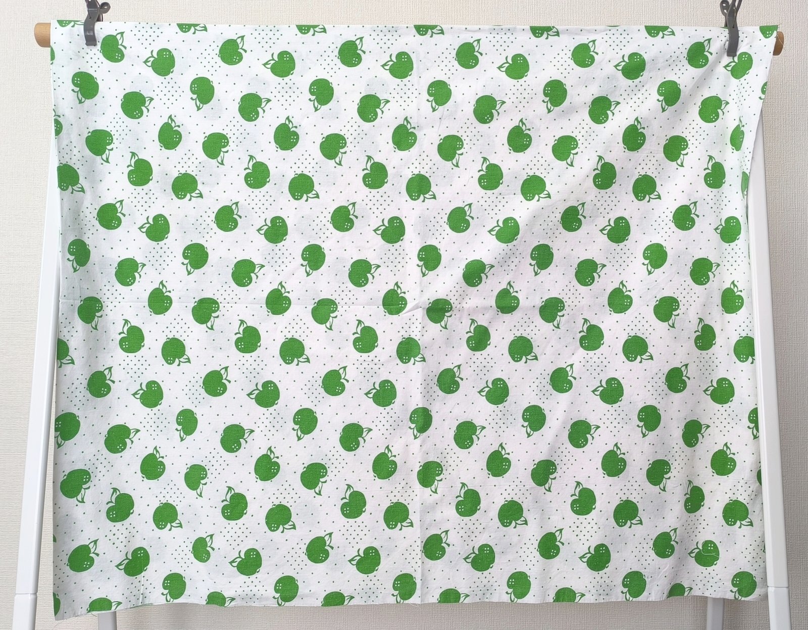 画像5: 70's◆緑のリンゴとドット生地（はぎれ）