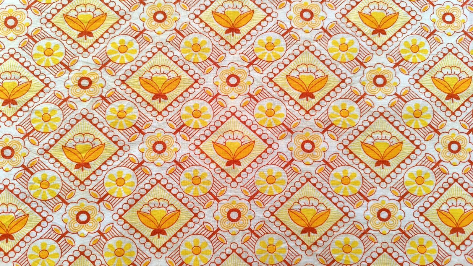 画像2: ドイツ70's★幾何学テイストの花柄ファブリック（はぎれ）