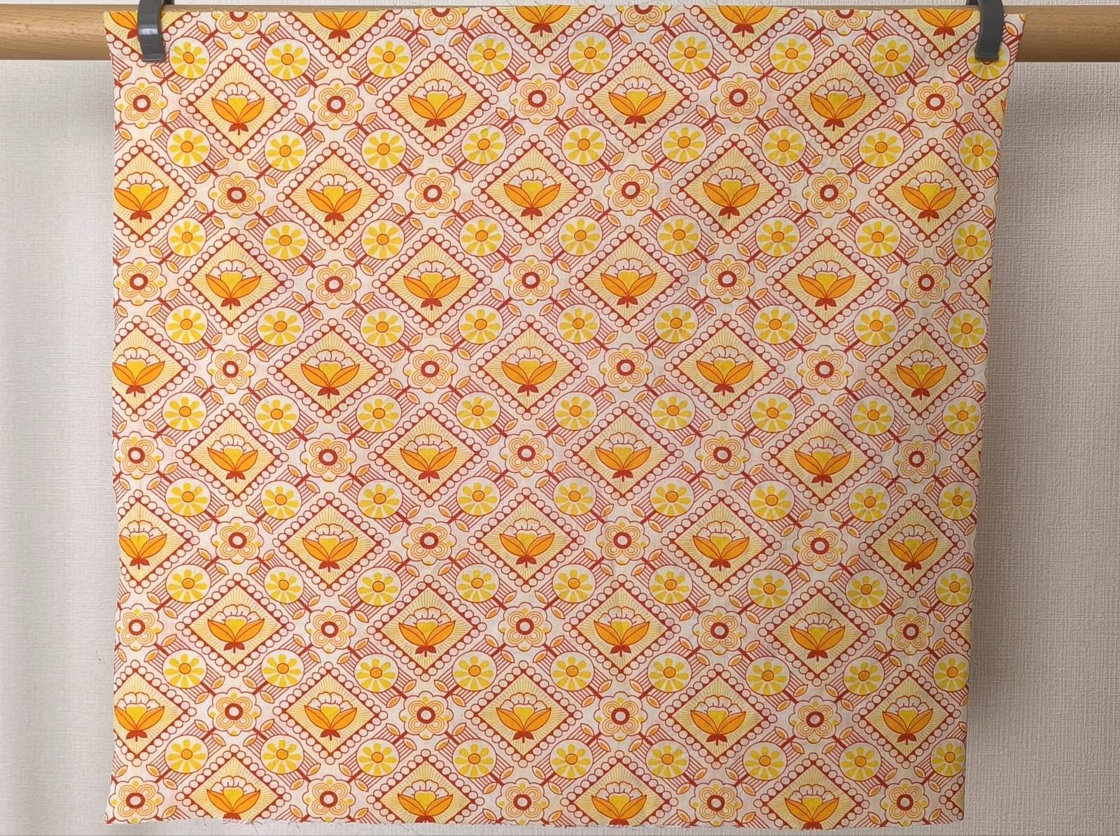 画像4: ドイツ70's★幾何学テイストの花柄ファブリック（はぎれ）