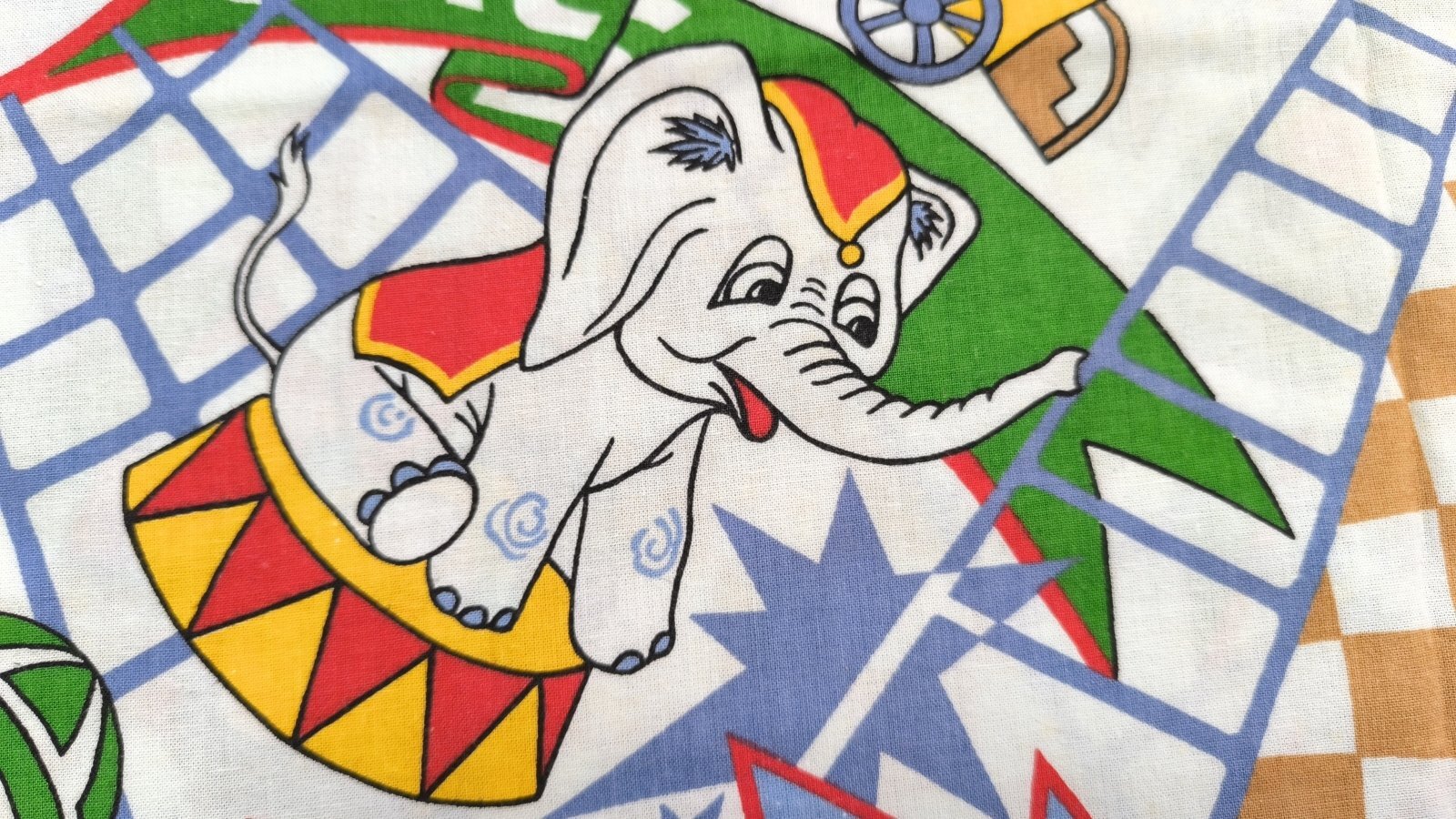 画像1: レトロなサーカスの動物たち（はぎれ）