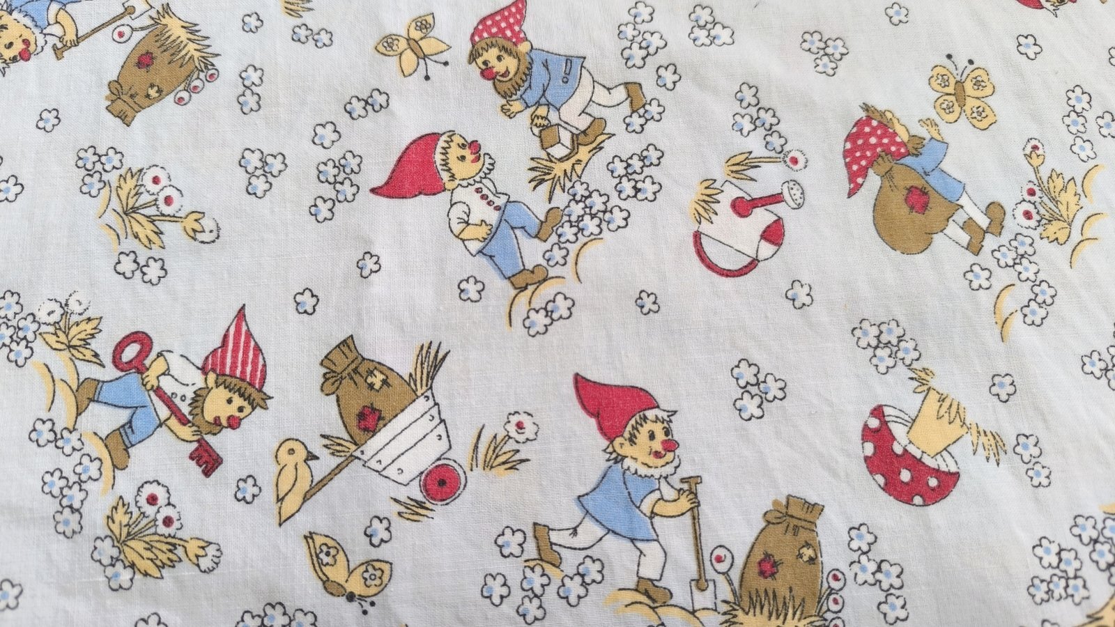 画像3: キノコと小人おじさん（はぎれ）
