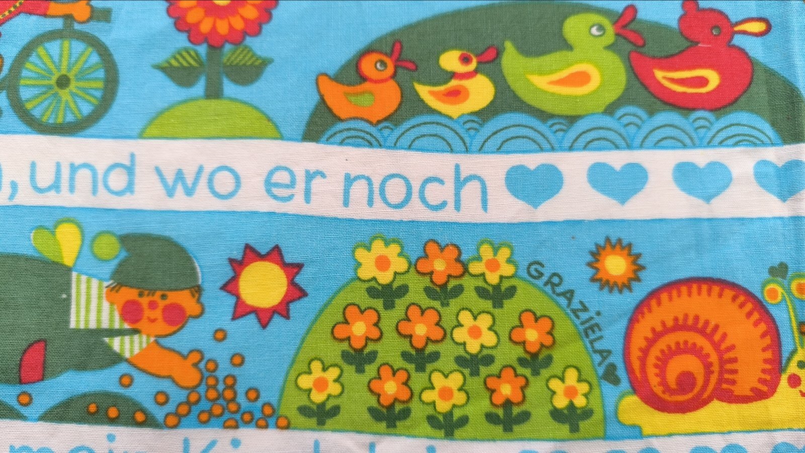 画像4: 【グラジエラ】定番★子供柄の可愛いファブリック（水色地）はぎれ