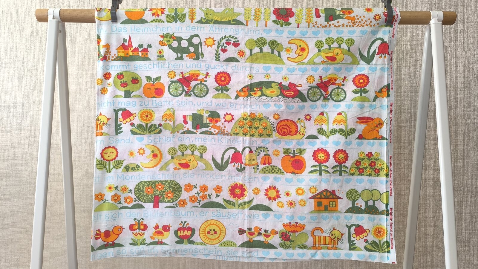 画像10: 【グラジエラ】ドイツ語歌詞入りイラストファブリック（白地）