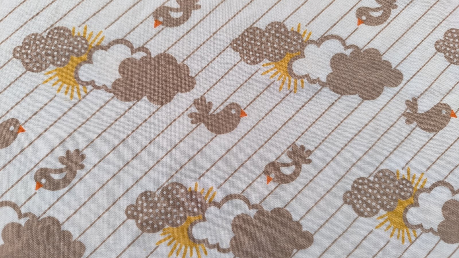 画像1: ドイツ70年代★ラヴリ〜な鳥＆雲（はぎれ）