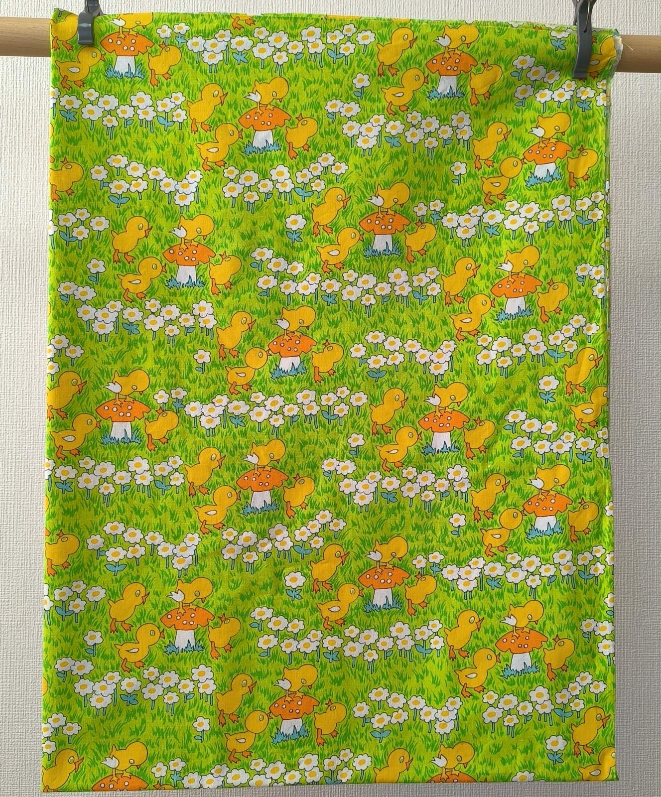 画像4: ドイツ★ひよこ×きのこ×花の可愛いファブリック