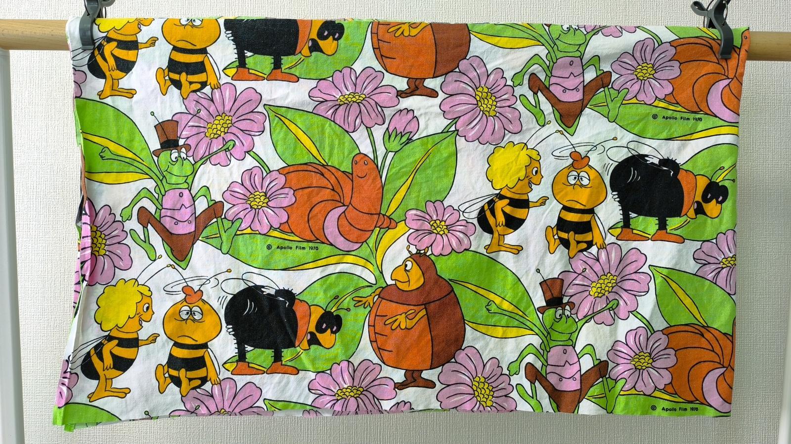 画像4: ドイツビンテージ◆みつばちマーヤ（白地はぎれ）