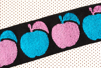 画像1: レトロな２色リンゴ（水色／ピンク）